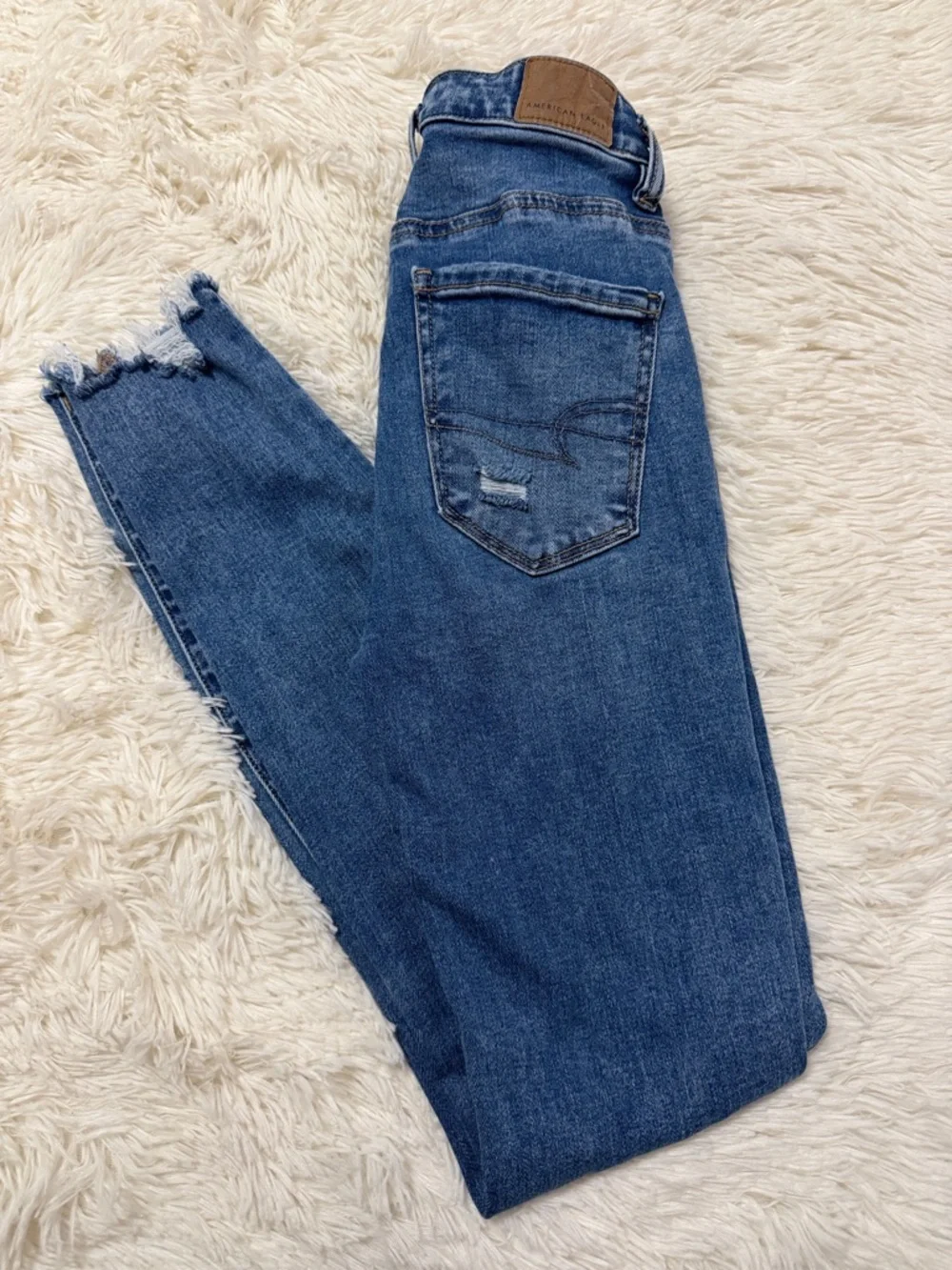 American Eagle Outfitters Hi-Rise Jegging with Raw Hem - Picture 1 of 6